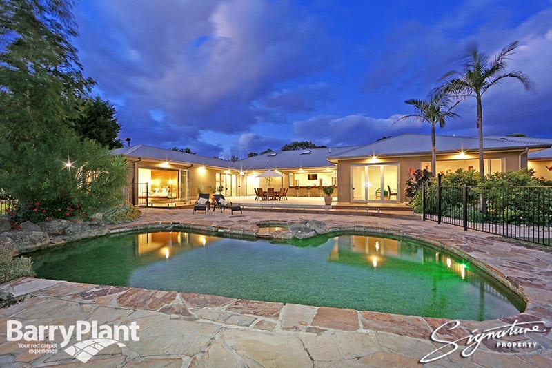 4 Norris Road Rowville Vic 3178 Sold Barry Plant