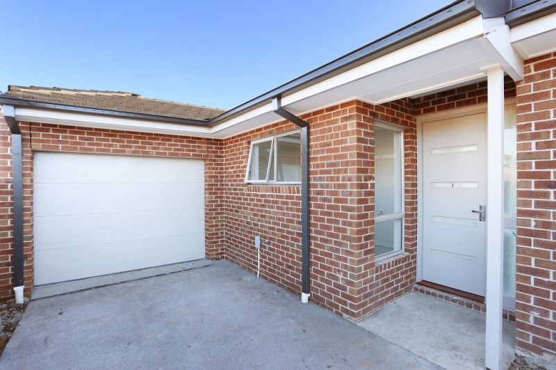 3/19 Isla Avenue Glenroy, VIC 3046 Sold Barry Plant