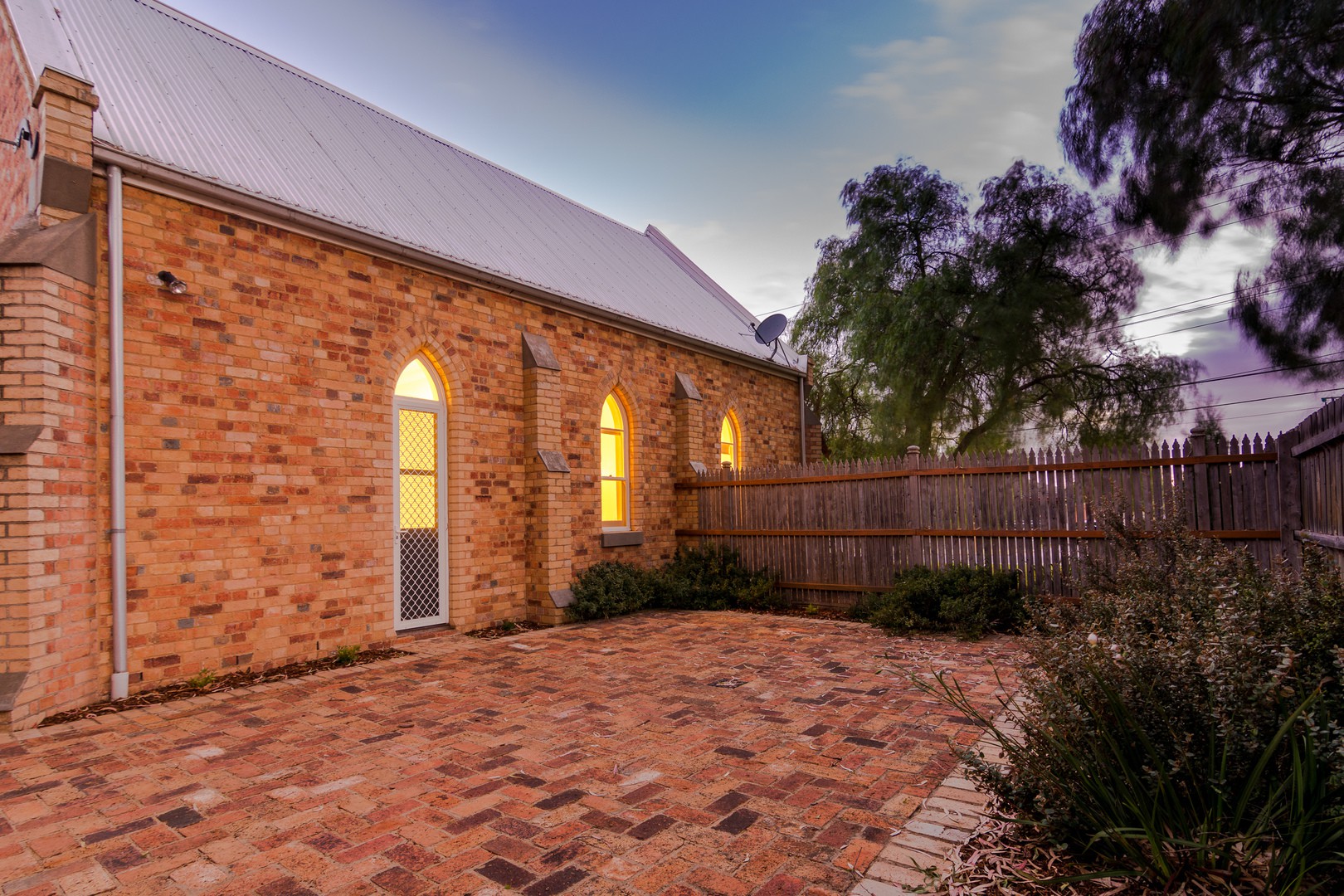 1/4 Spring Street Thomastown, VIC 3074 Sold Barry Plant