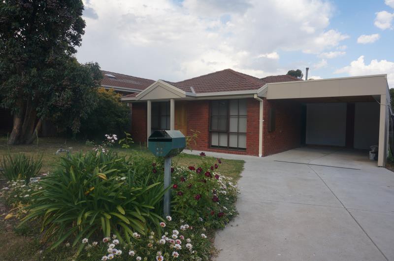 11 Harcourt Close Sunbury, VIC 3429 For Rent Barry Plant