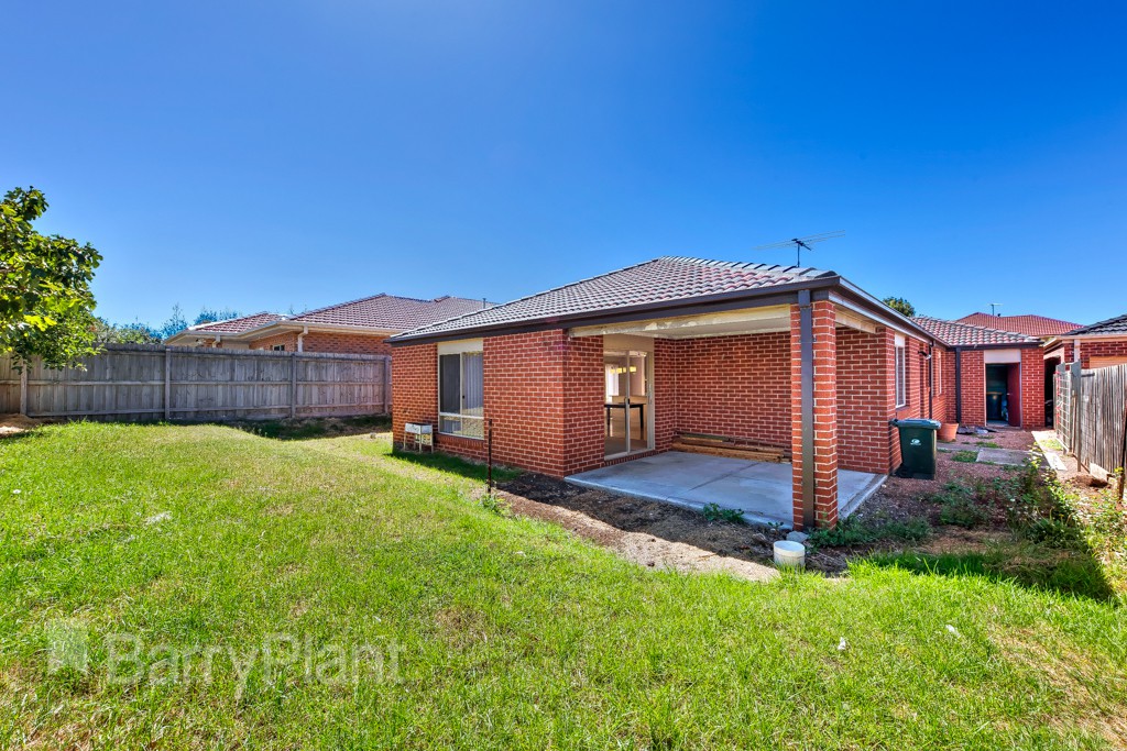 5 Drive St Albans, VIC 3021 For Rent Barry Plant