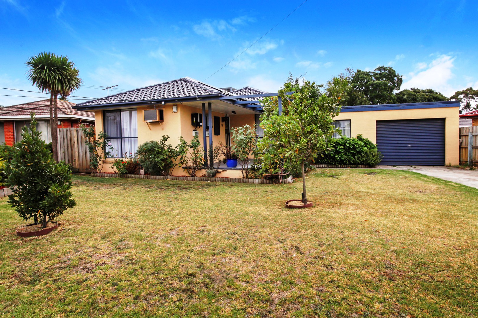 8 Altair Court Gladstone Park, VIC 3043 Sold Barry Plant