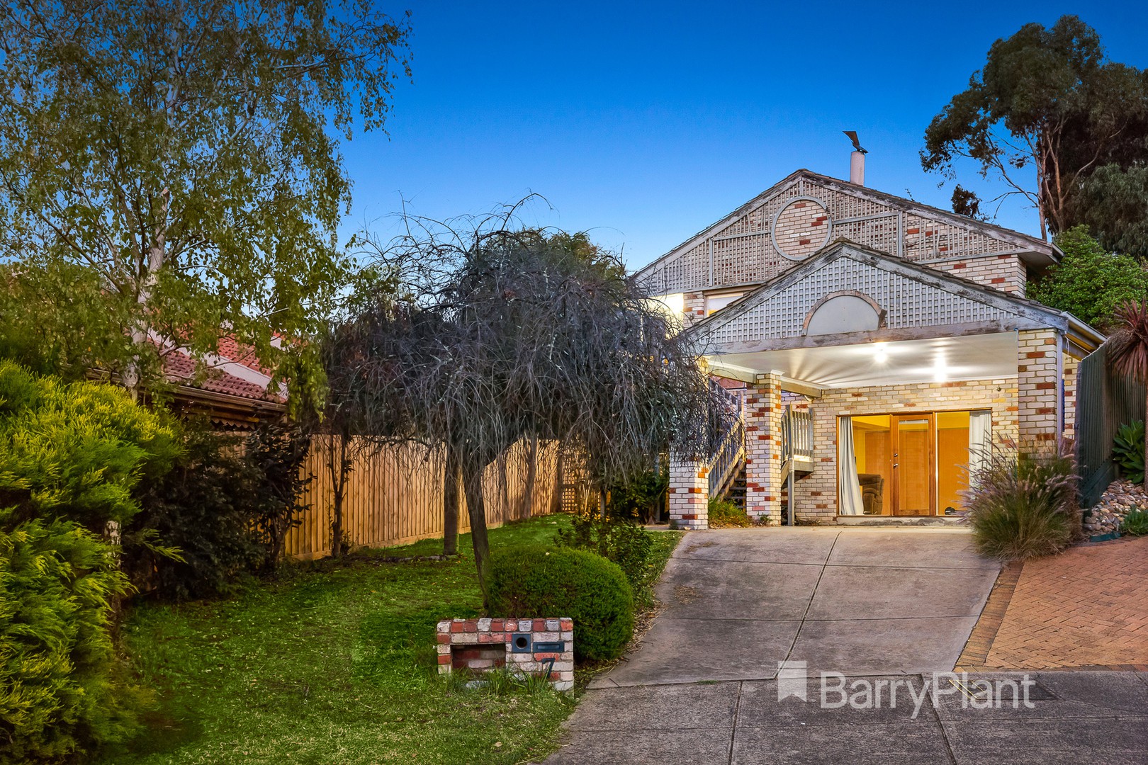 7 Upland Court Eltham North, VIC 3095 Sold Barry Plant