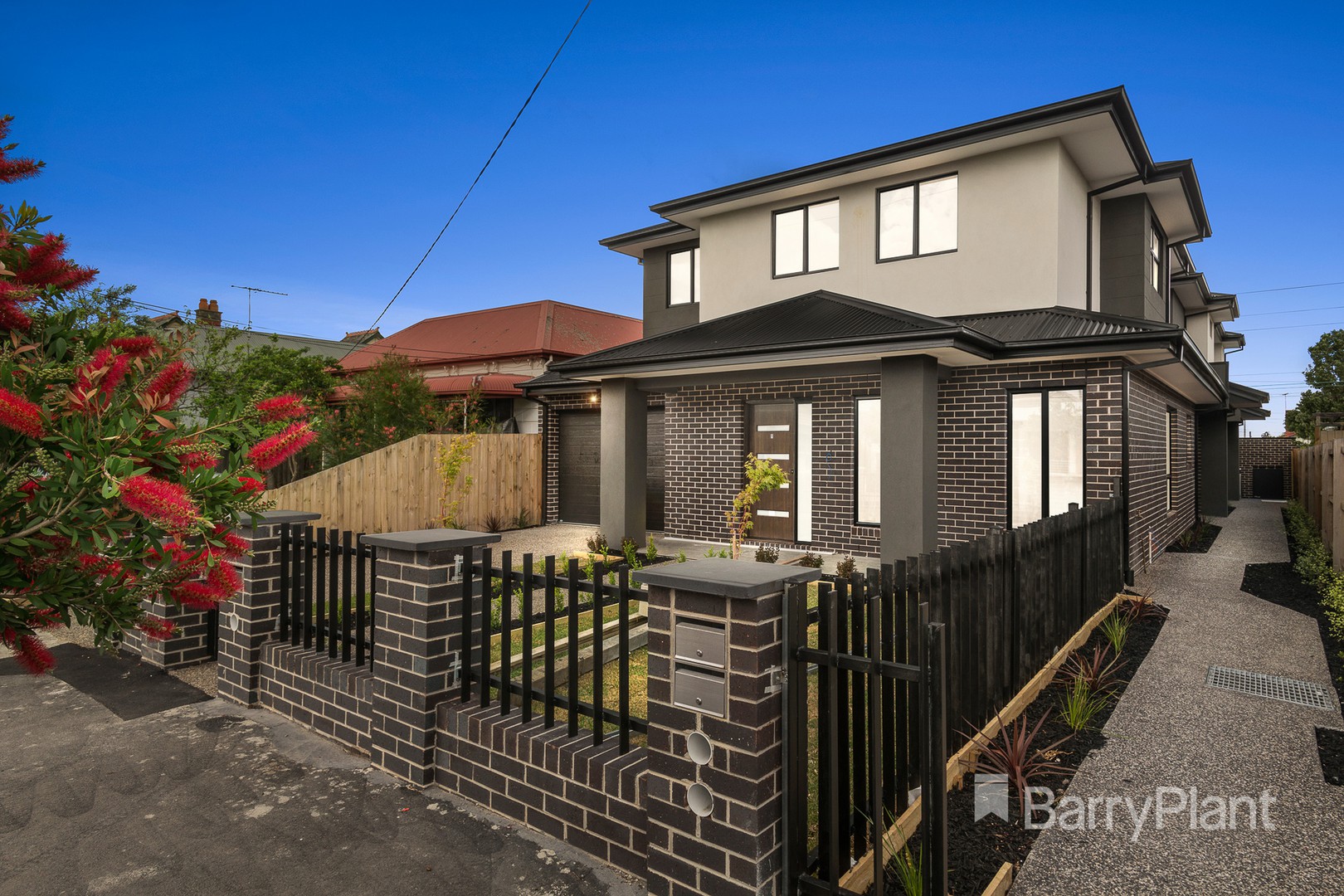 2/42 Loch Street Coburg, VIC 3058 Sold Barry Plant