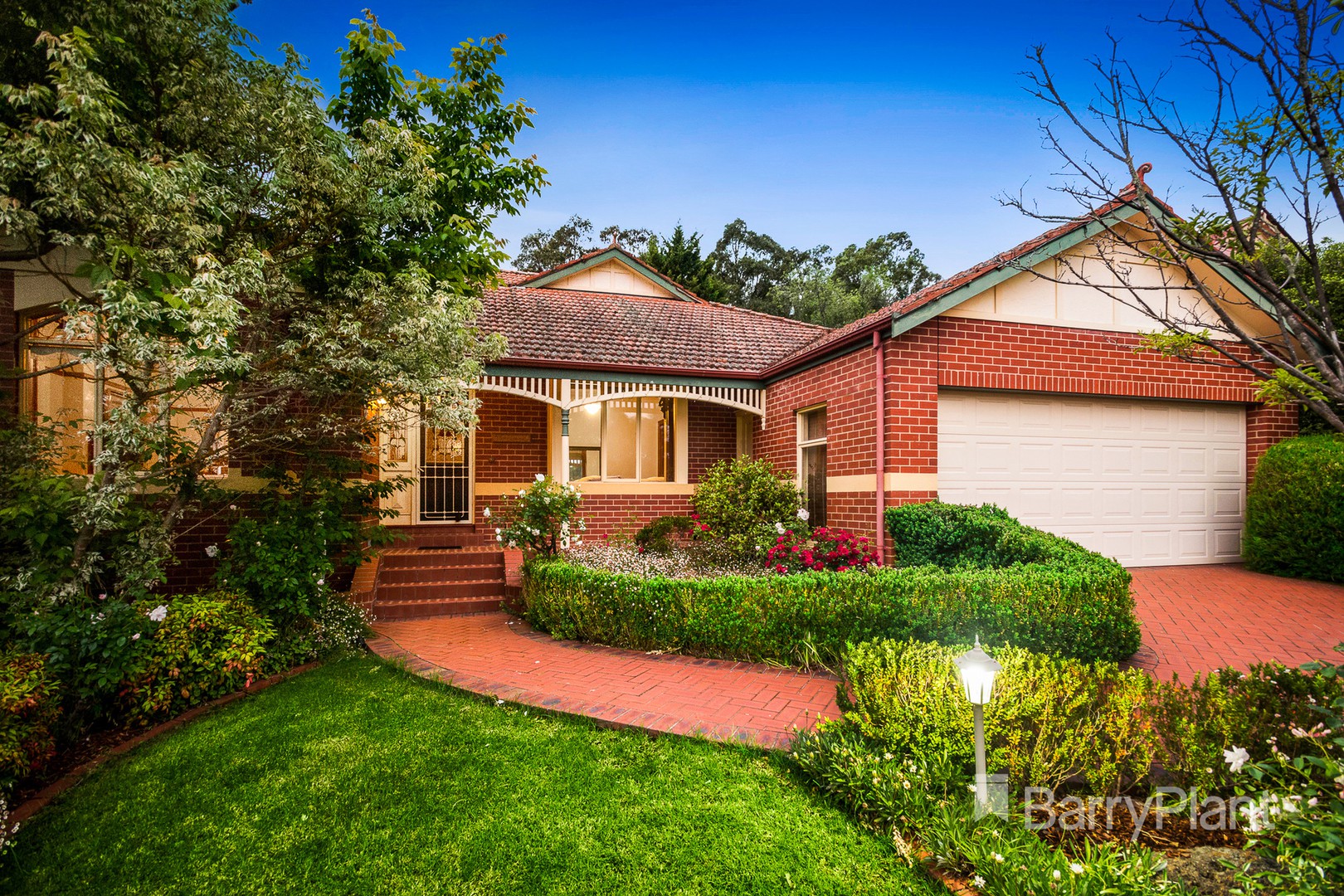 3 Victoria Close Eltham, VIC 3095 Sold Barry Plant