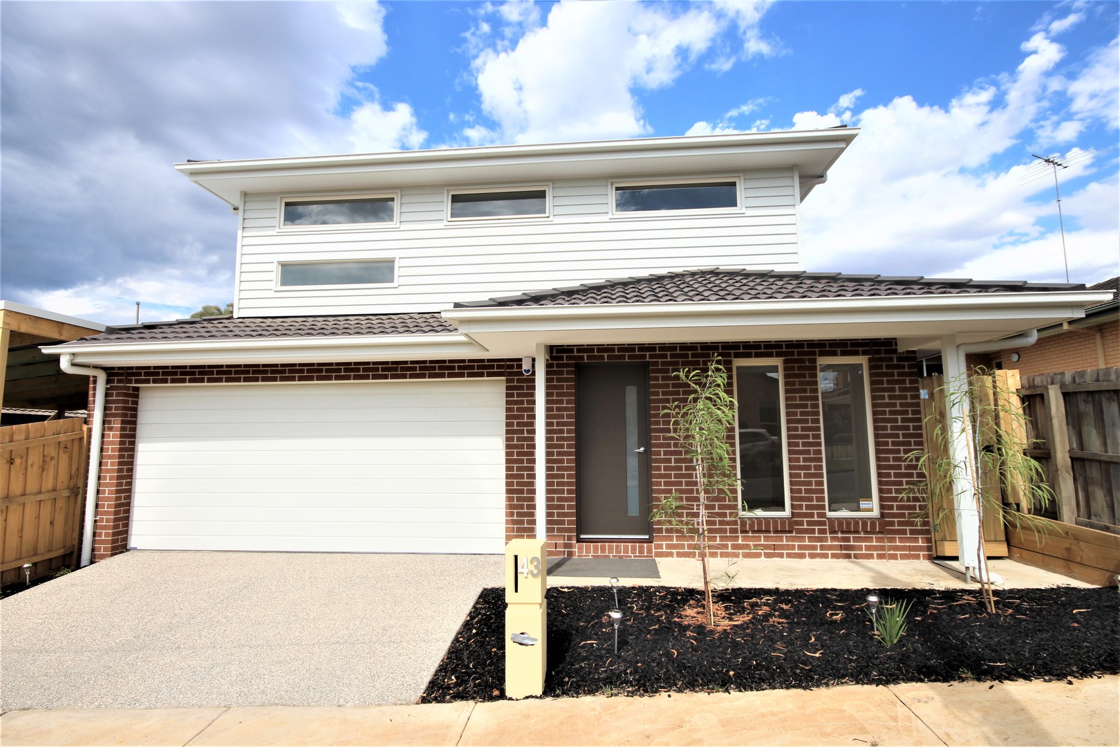 43 Cuthbert Avenue Highton, VIC 3216 For Rent Barry Plant