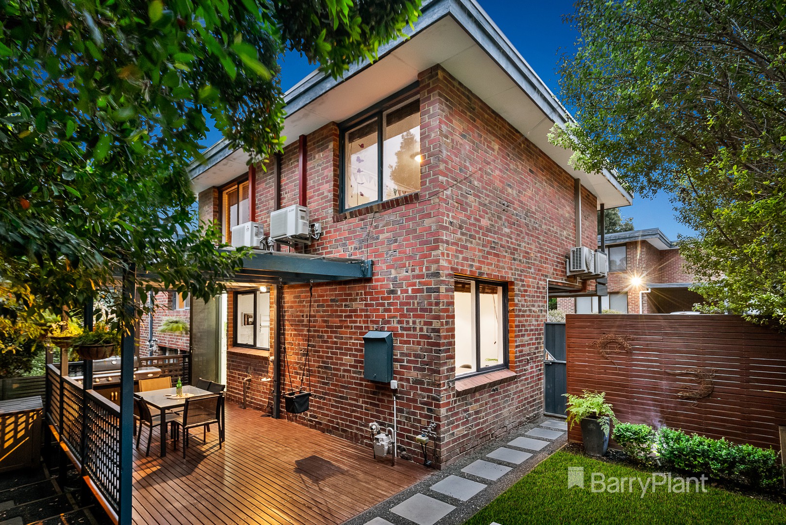 3/129 Main Road Lower Plenty, VIC 3093 Sold Barry Plant