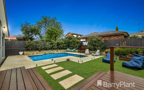 90 Mowbray Drive, Wantirna South.png