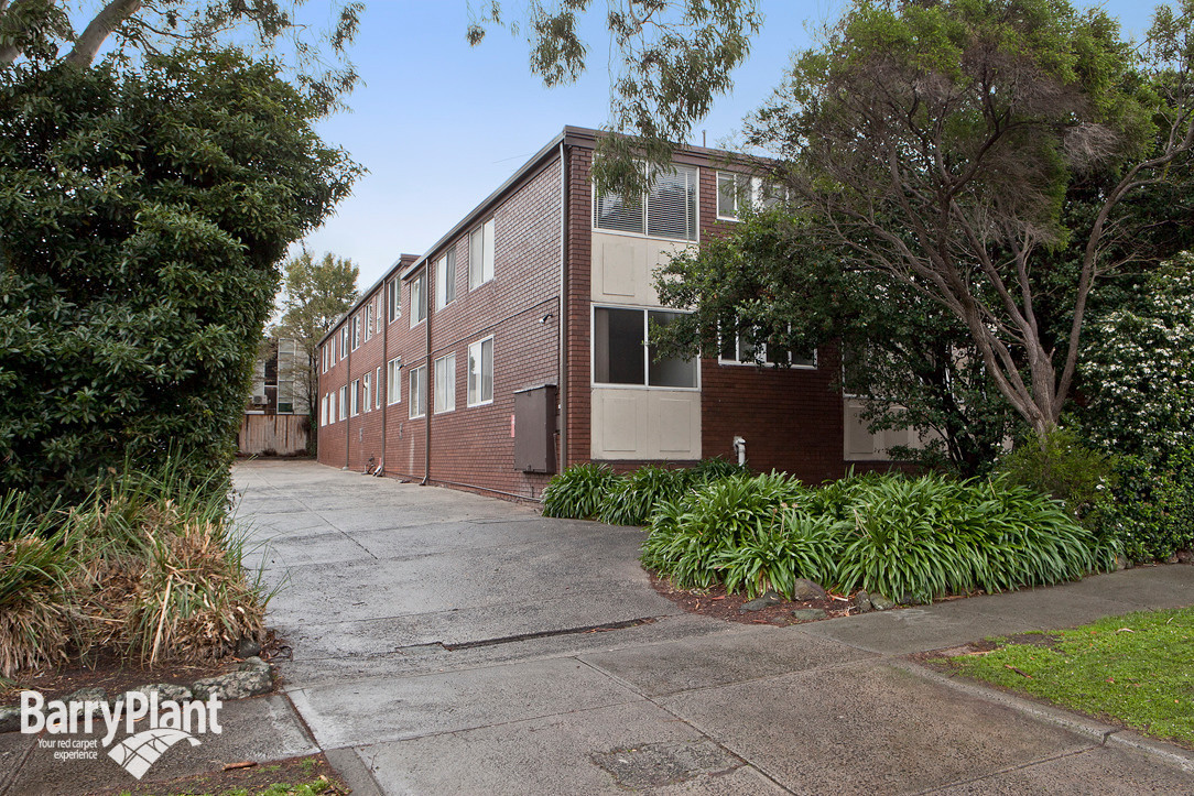 7/4042 Hemmings Street Dandenong, VIC 3175 Sold Barry Plant