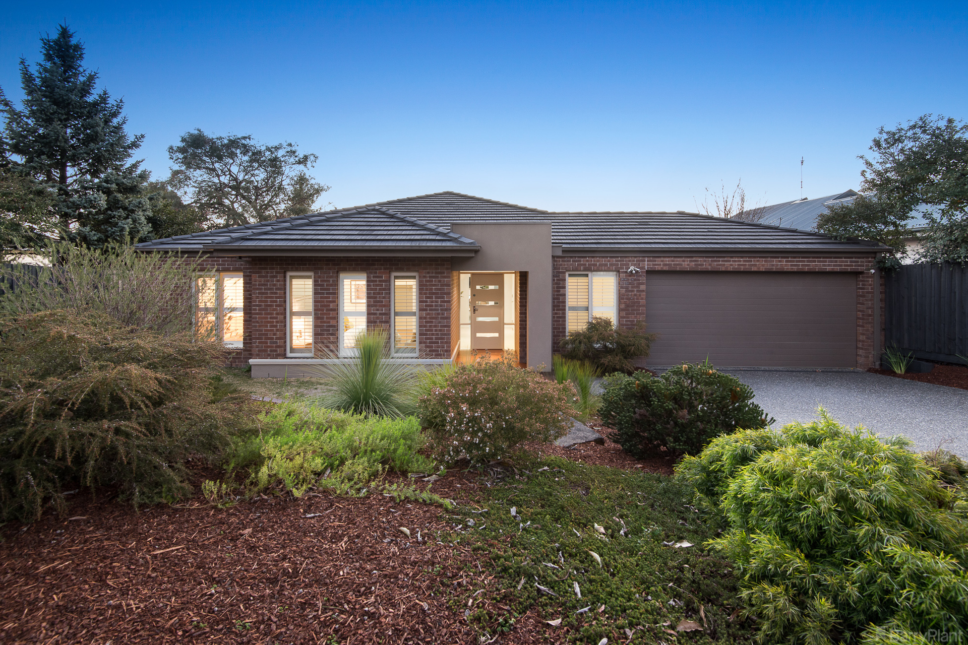14 Balfour Avenue Heathmont, VIC 3135 Sold Barry Plant