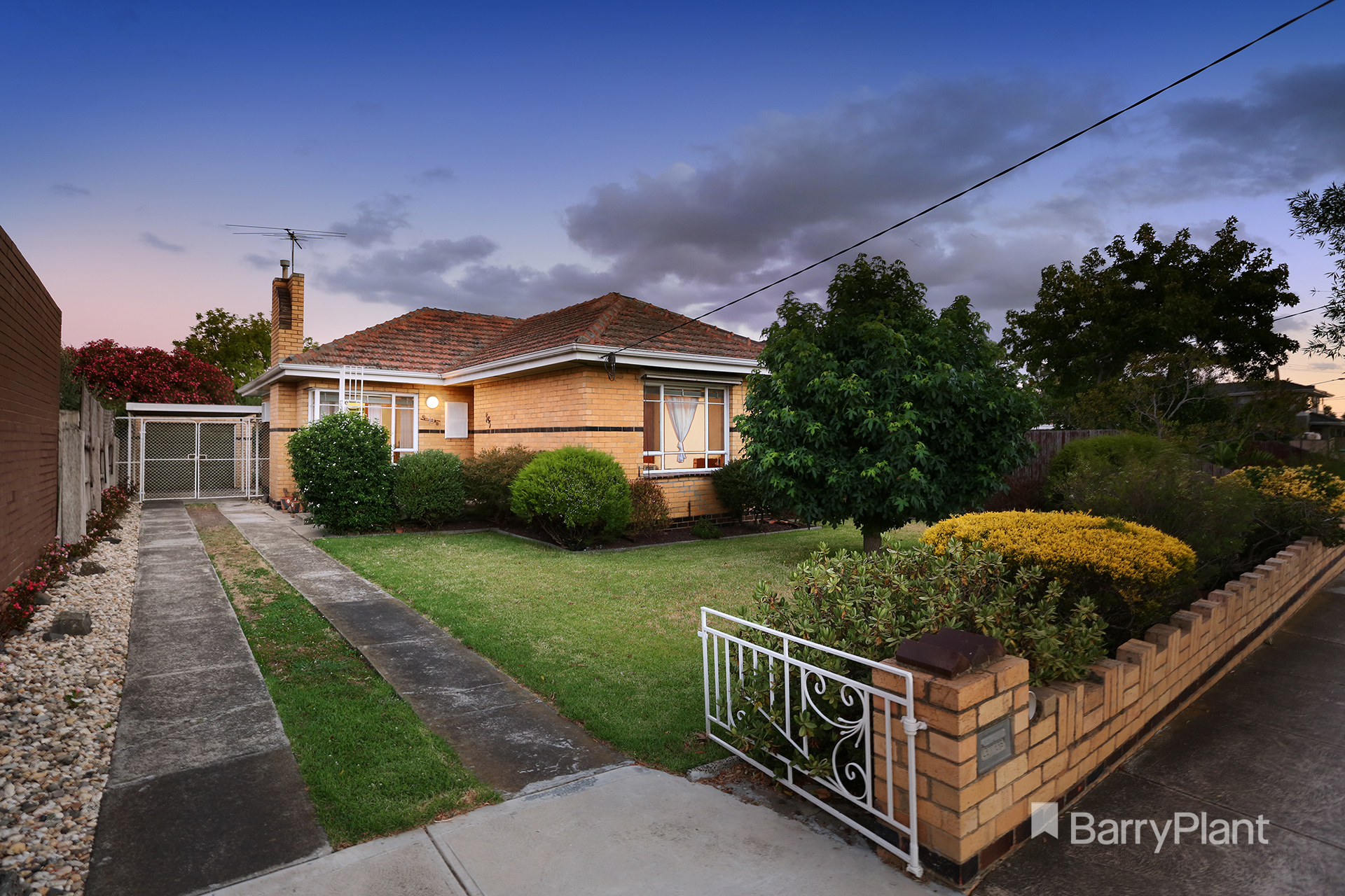 10 Lindsay Street Glenroy, VIC 3046 Sold Barry Plant
