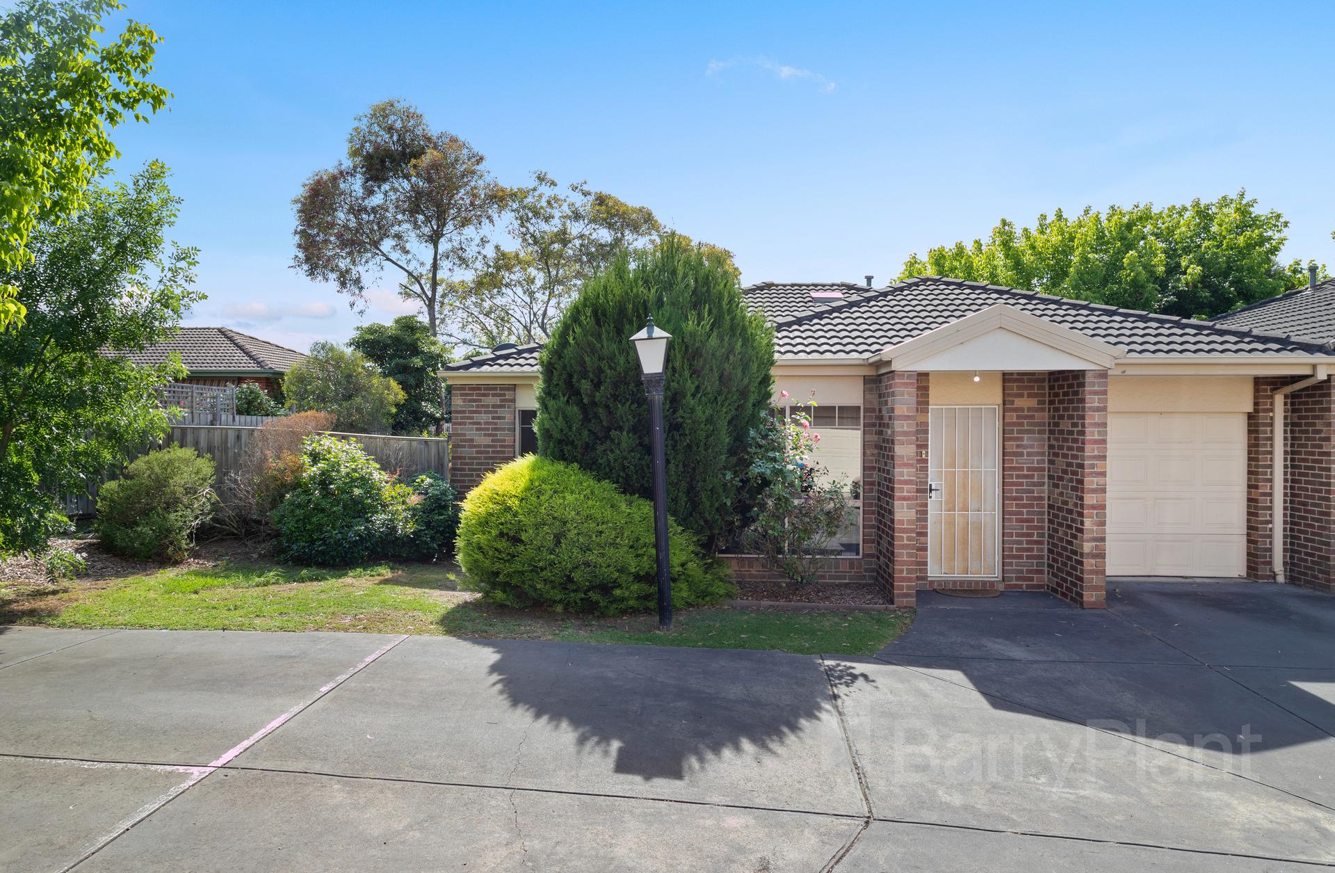 11/56 Norton Road Croydon, VIC 3136 Sold Barry Plant