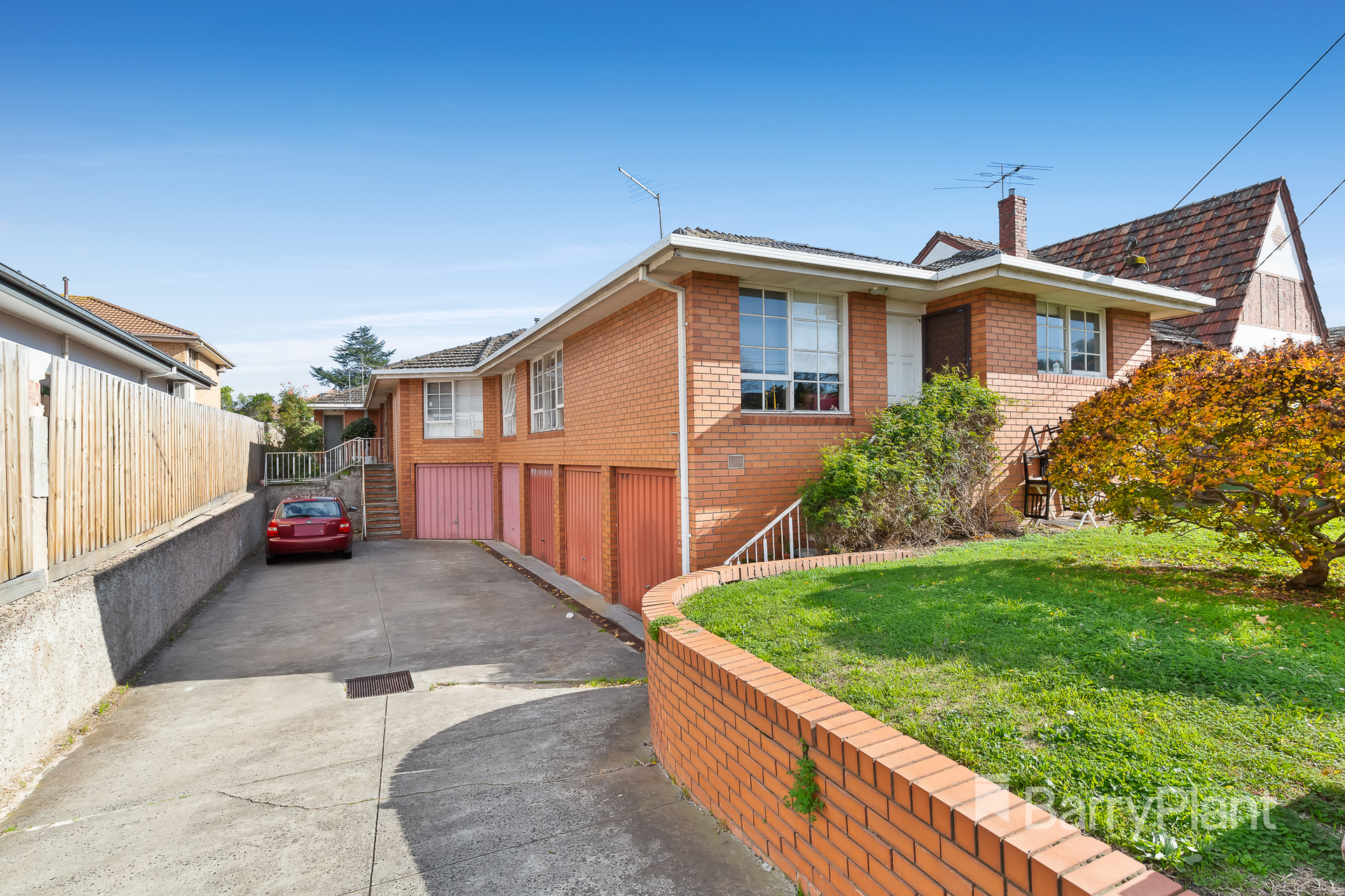 3/241 Gilbert Road Preston, VIC 3072 Sold Barry Plant