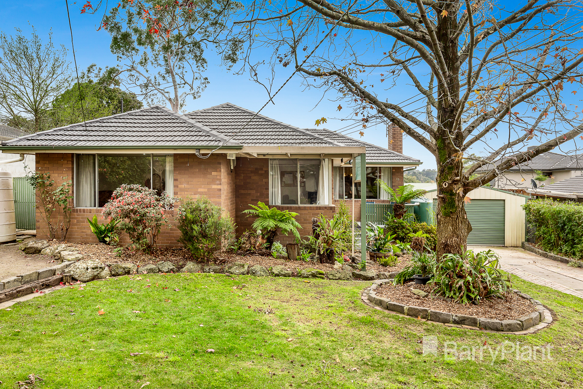 13 Stephen Crescent Croydon, VIC 3136 For Sale Barry Plant