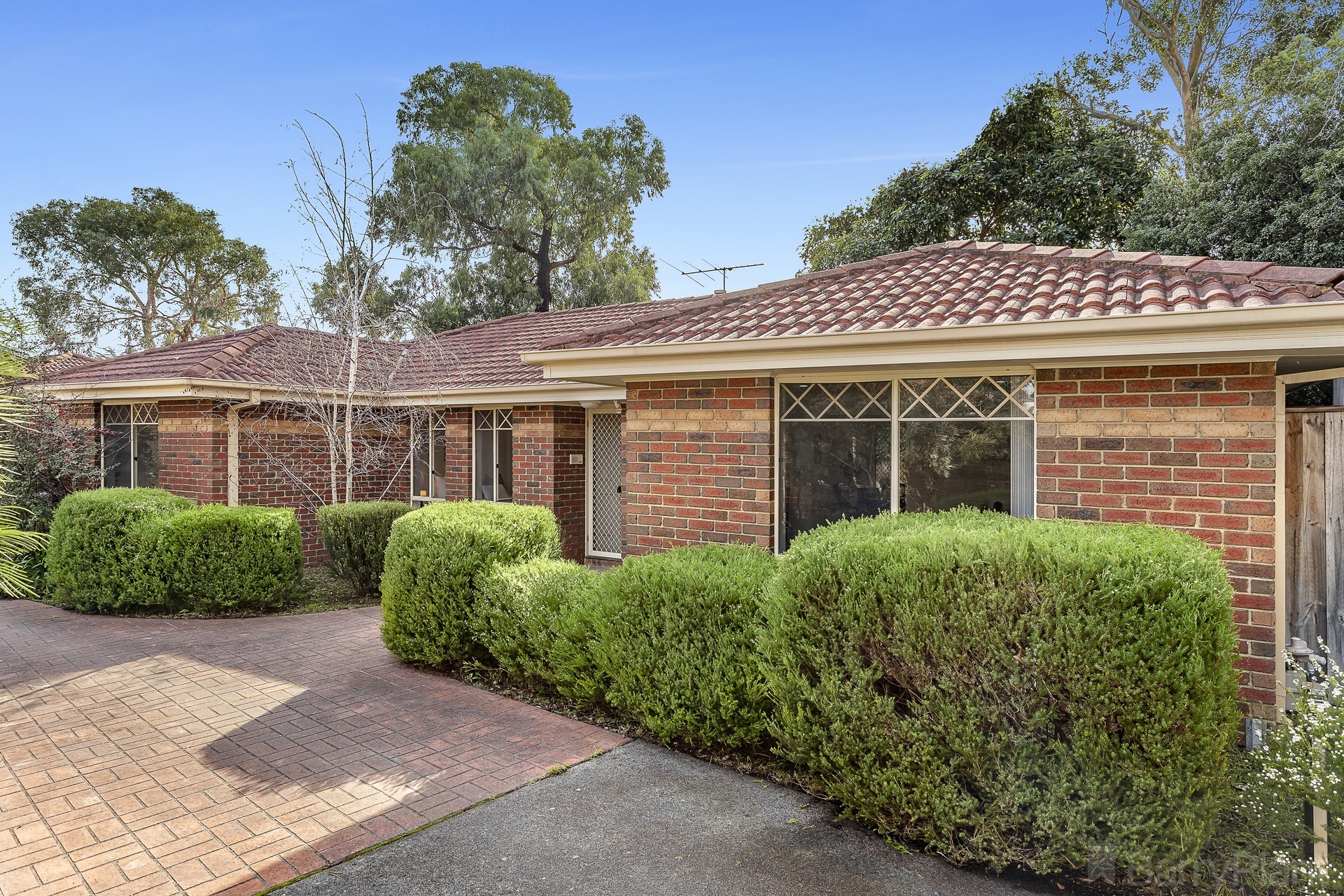 2/3436 Marlborough Road Heathmont, VIC 3135 Sold Barry Plant