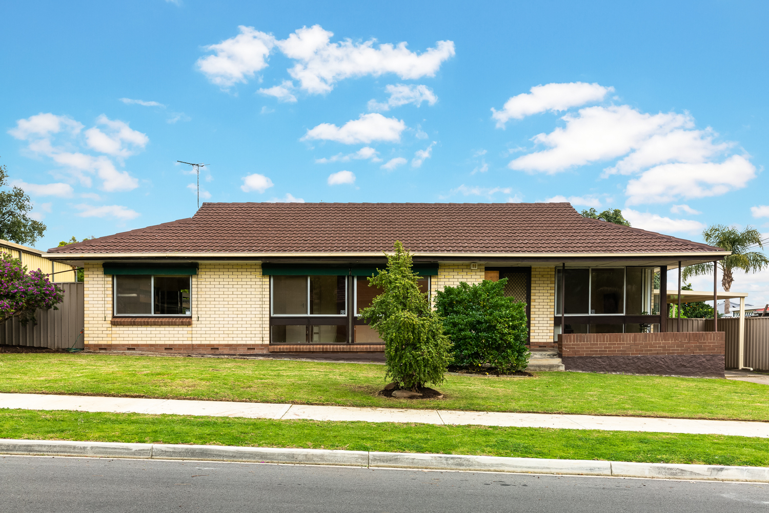 16 Drive Gilles Plains, SA 5086 Sold Barry Plant