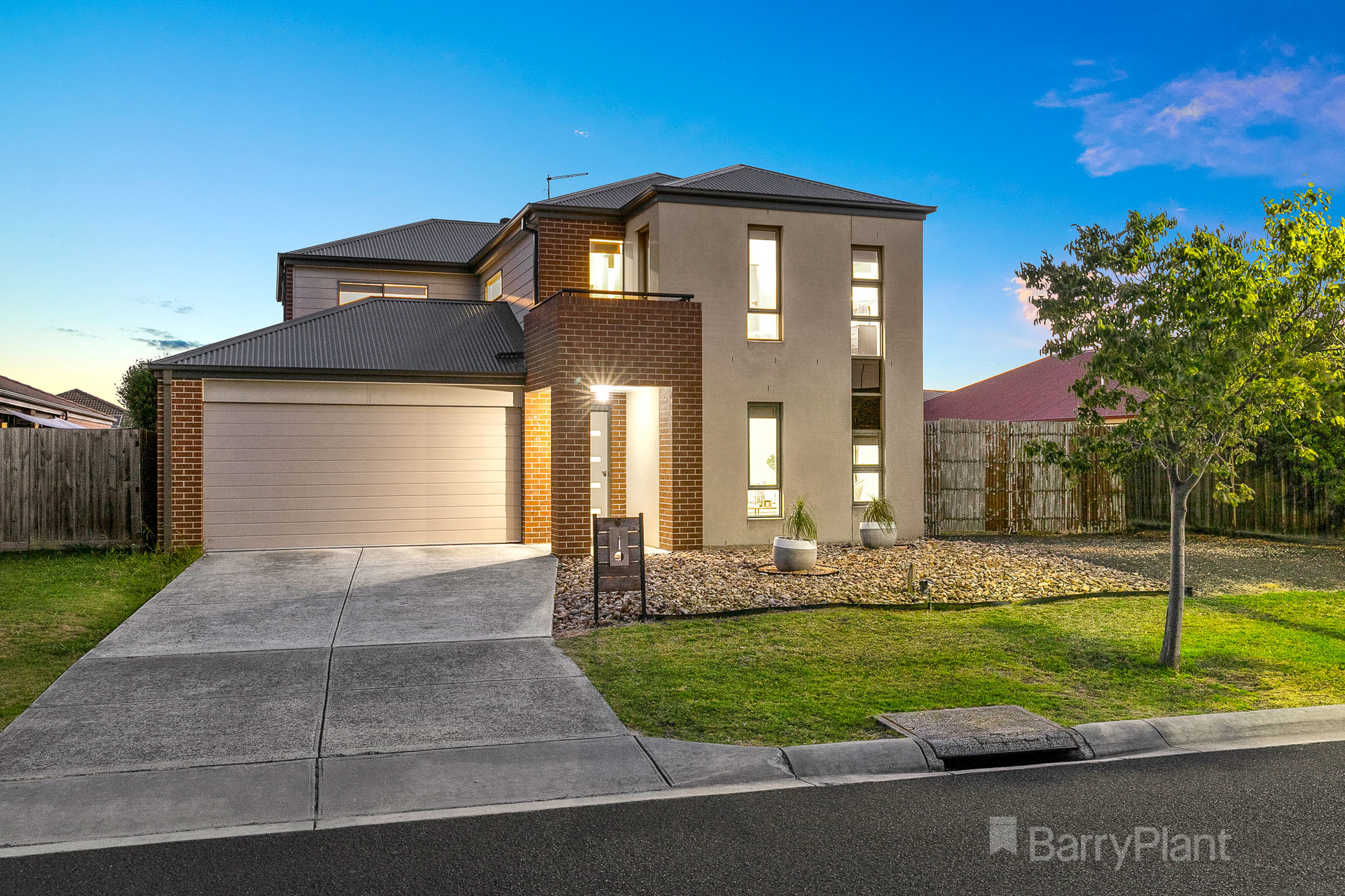 6 Drysdale Street Pakenham Vic 3810 For Sale